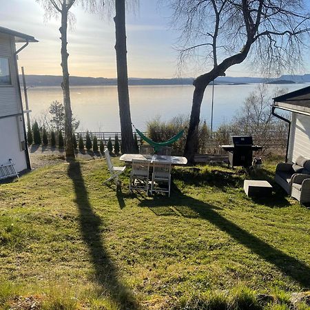 Nice Apartment With1 Bedroom Separate Living Room With A Sofa Bed And A Tiny Kitchen A Bathroom Located In Nordstrand Near By The Sea For 3 Guests With A Garden And Grill 5 Extra Guests With Extra Cost In The Cabin With Sea View Just Outside The Apar Oslo Exterior foto